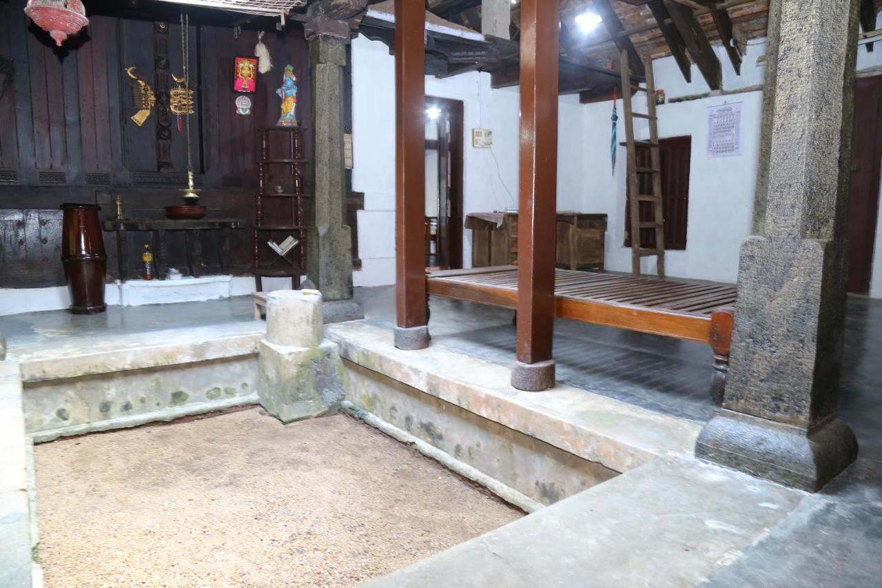 The Mana-Heritage Stay - Chengazhimattam Mana Kottayam Eksteriør bilde