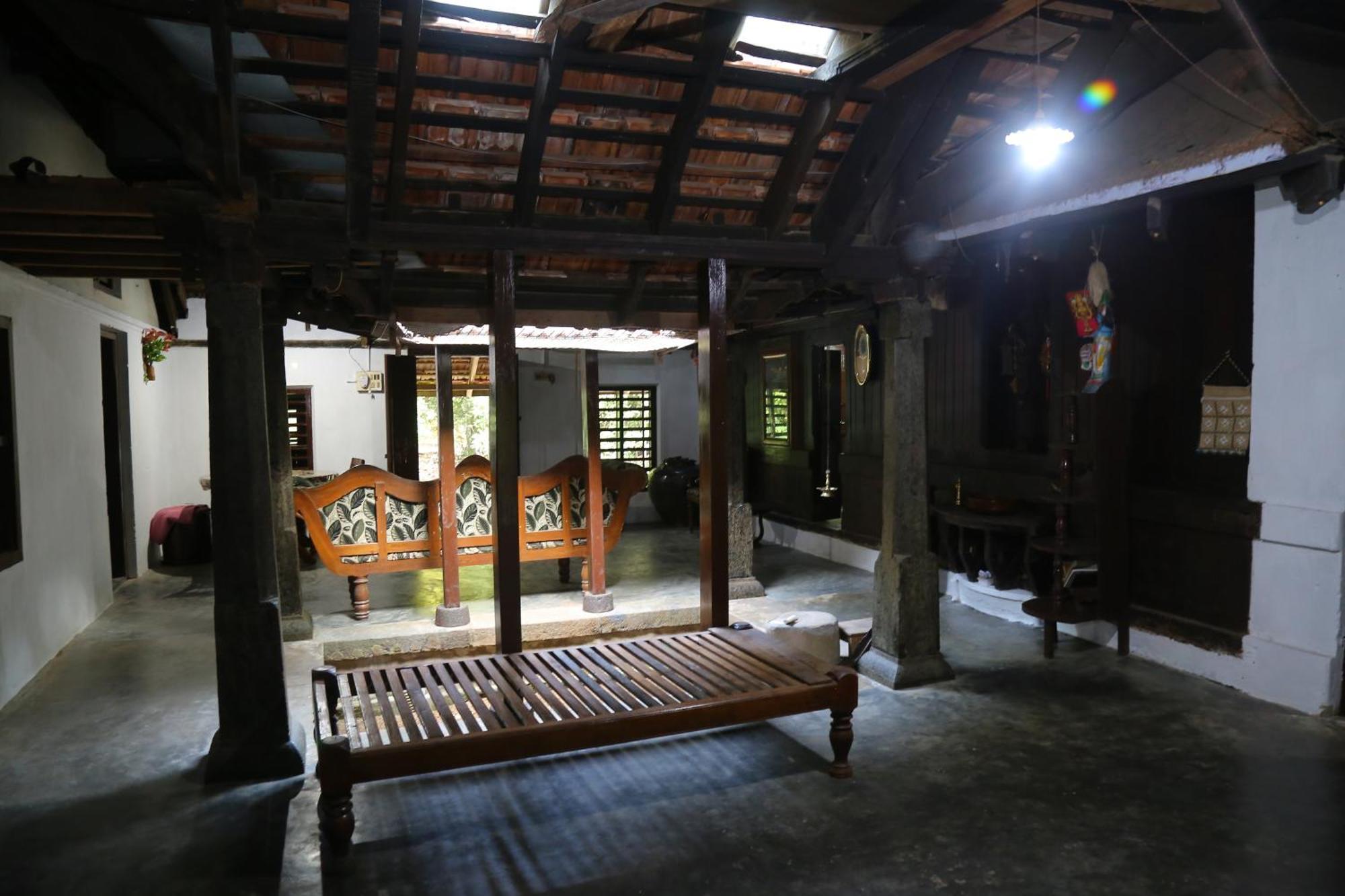 The Mana-Heritage Stay - Chengazhimattam Mana Kottayam Eksteriør bilde